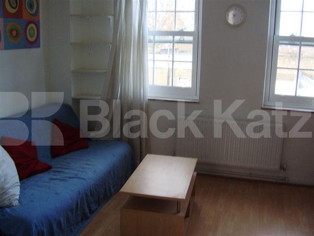 			2 Bedroom, 1 bath, 1 reception Flat			 Lloyd Baker Street, ANGEL WC1